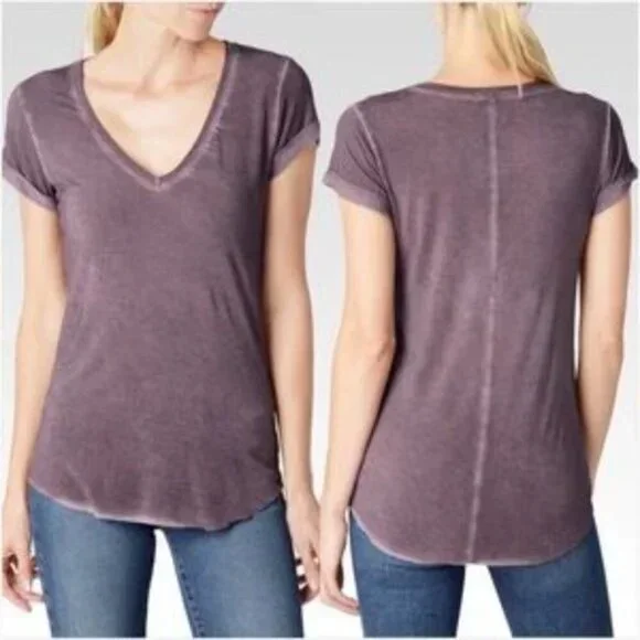 PAIGE "Charlie" V-Neck T-shirt - Picture 11 of 11